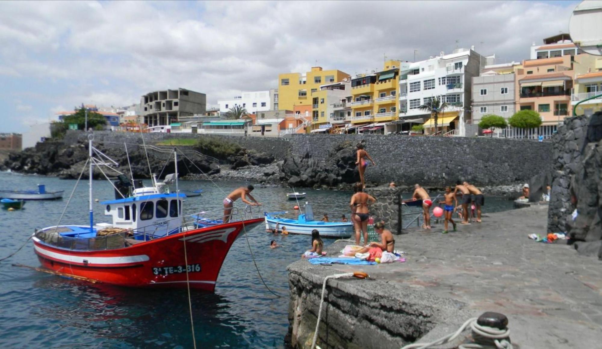 B&B Paraiso Tenerife Super Economy Rooms Airport Los Abrigos Esterno foto