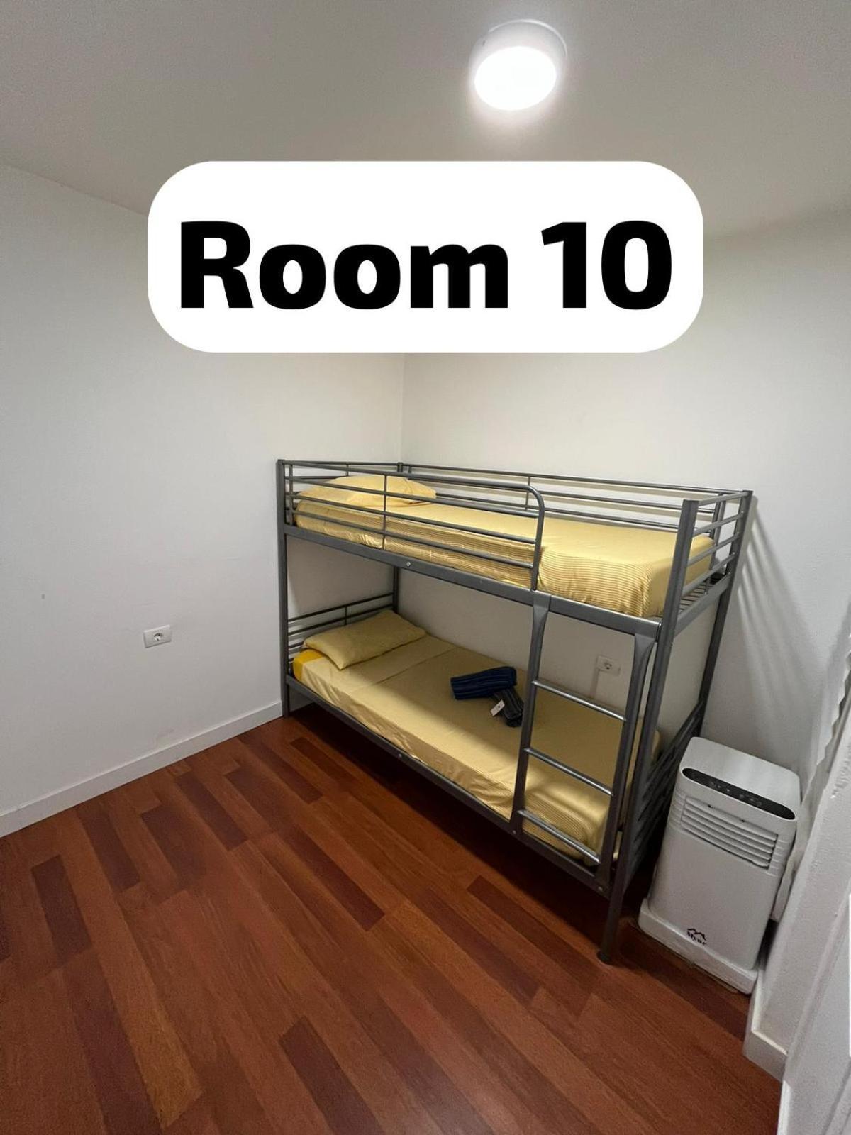 B&B Paraiso Tenerife Super Economy Rooms Airport Los Abrigos Esterno foto